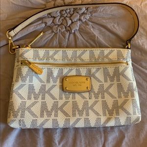 Michael Kors wristlet